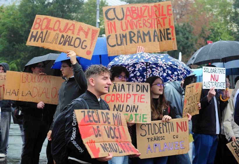 Studenții continuă protestele până obțin tot ce au cerut