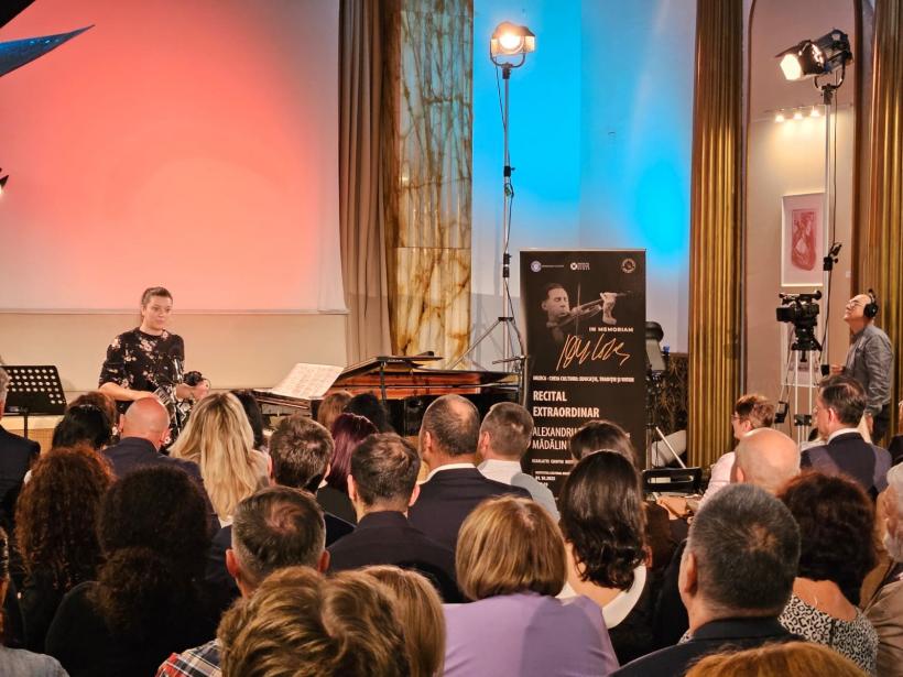 Ion Voicu, omagiat la ICR de Alexandru Tomescu și Mădălin Voicu Jr. 18974450