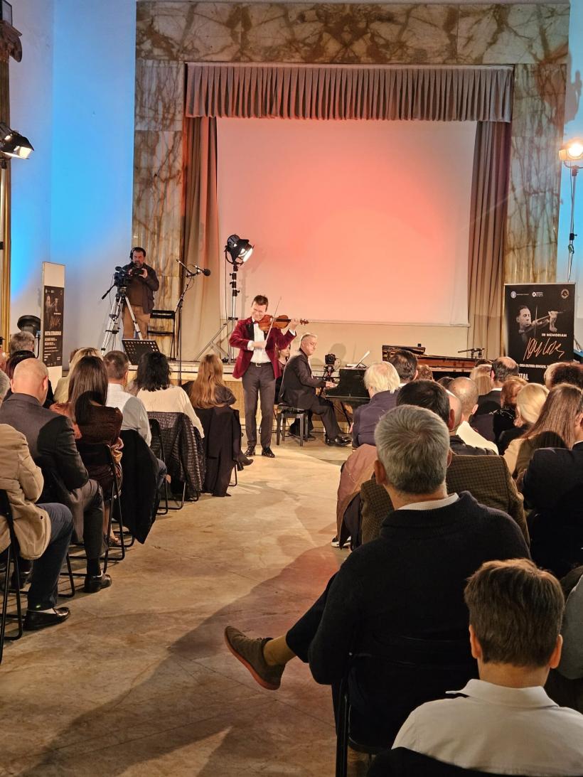 Ion Voicu, omagiat la ICR de Alexandru Tomescu și Mădălin Voicu Jr. 18974458