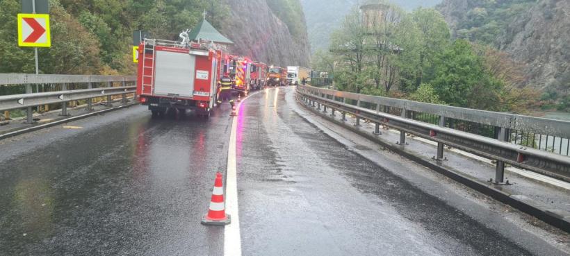 UPDATE Incendiu la Mănăstirea Cozia Veche 18974532