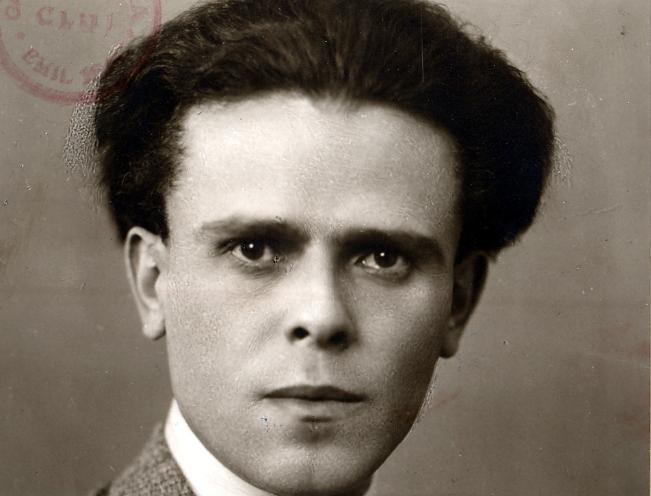 Mătușa-Mircea Damian, miezul scris al mahalalei și al revoltei  18974488