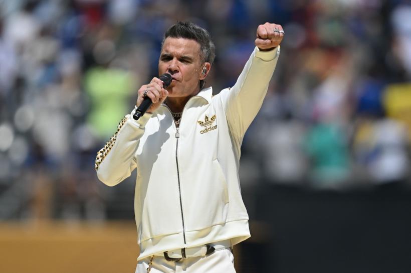 Robbie Williams dezvăluie că are sindromul Tourette