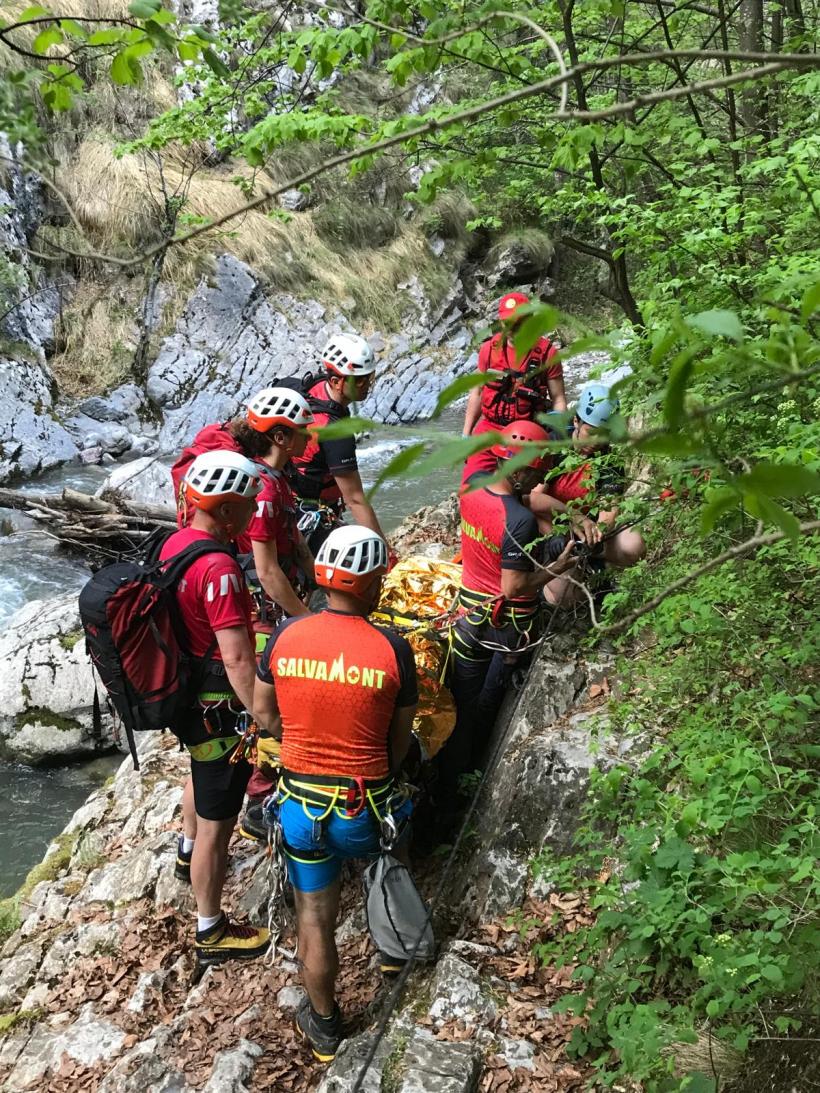 Turist din București, neechipat și fără experiență, salvat după ce s-a rătăcit pe munte