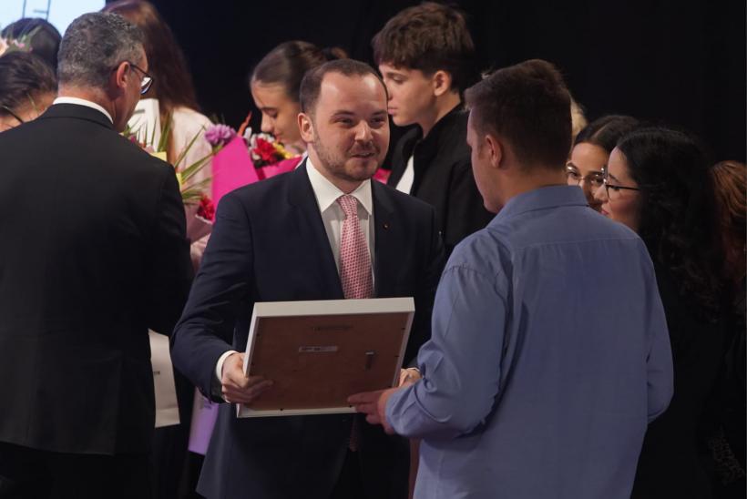 Alexandru Rogobete: România are nevoie de tineri curajoși care îndrăznesc să viseze măreț