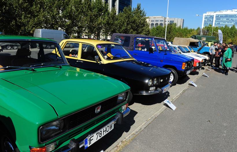Mașinile socialiste cuceresc din nou Bucureștiul: Retromobil Club România prezintă ediția a V-a „Socialistele Orașului” 18974794