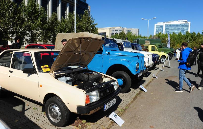 Mașinile socialiste cuceresc din nou Bucureștiul: Retromobil Club România prezintă ediția a V-a „Socialistele Orașului” 18974797