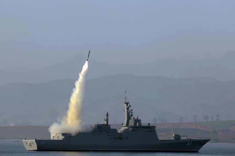 Cursa înarmării. Kim Jong Un a inspectat cel mai mare distrugător al Coreei de Nord, echipat cu arme nucleare