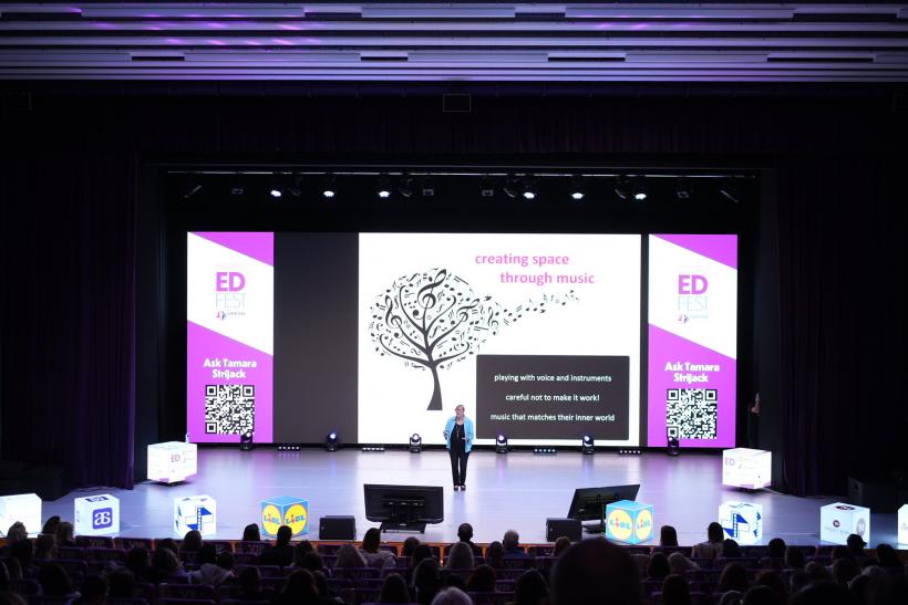 Părinții din România caută experți în metode sănătoase de creștere a copiilor 18974809