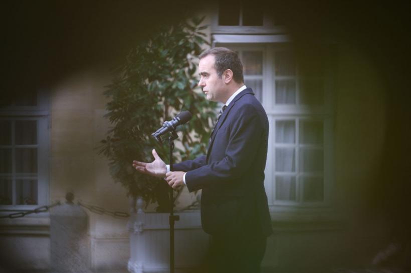 Criza politică din Franța destabilizează piețele financiare