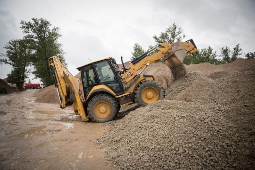 Cum aleg contractorii buldoexcavatorul potrivit pentru proiecte complexe de infrastructură? 