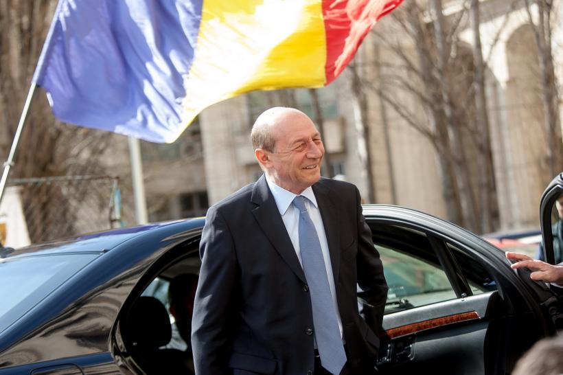 Culmea tupeului. ONG-ul lui Băsescu și-a „tras” site în care afirmă că promovează anticorupția și consolidarea statului de drept