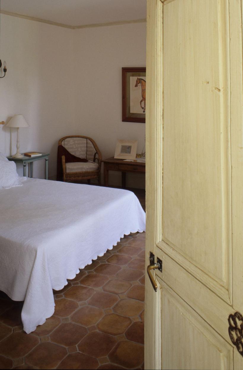 Ce trebuie să faci când ușa scârțâie: Soluții practice și rapide