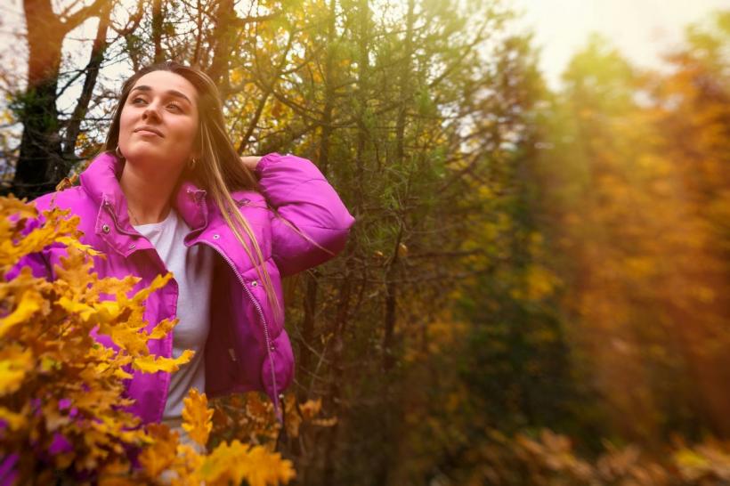 Horoscop 12 octombrie 2025: Patru zodii primesc semne puternice de la Univers. Luna în descreștere în Rac le ghidează spre iubire, vindecare și intuiție