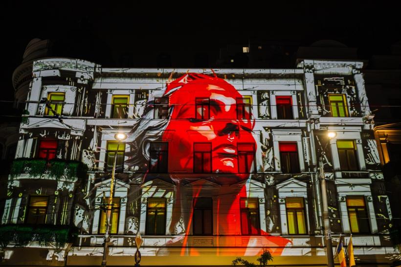 Spotlight 2025: Sute de mii de oameni au transformat Bucureștiul într-un oraș al luminii