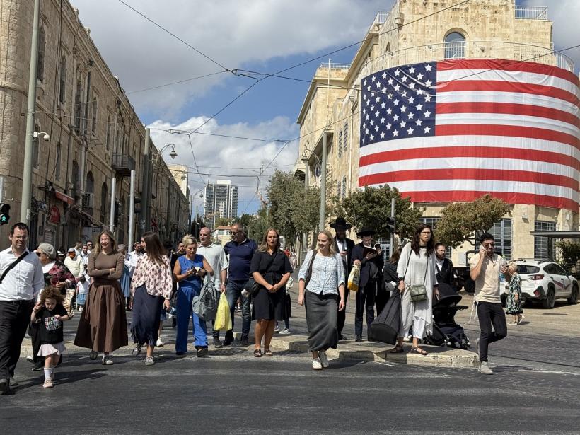 Trump, lăudat în Israel, în timp ce ostaticii se întorc acasă 18975847