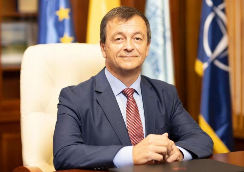 Lucian Puiu Georgescu, fost rector al Universității „Dunărea de Jos” din Galați, s-a înscris în PUSL. Personalitate marcantă a mediului universitar, aduce prestigiu și viziune formațiunii