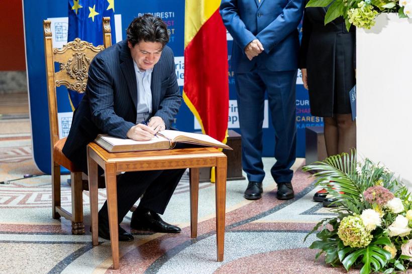 Maestrul Cristian Măcelaru a primit titlul de Cetățean de Onoare al Municipiului București 18976189