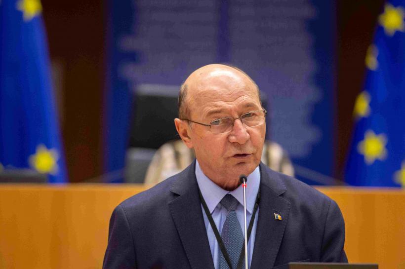 Sistemul lui Băsescu, preluat de Nicușor Dan. SRI, din nou, în dosarele penale sau 300 de parlamentari, printre obiectivele „resuscitate” 18976174