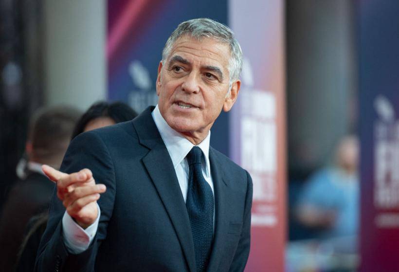 George Clooney și Annette Bening fac echipă într-o fabuloasă poveste de dragoste  18976523