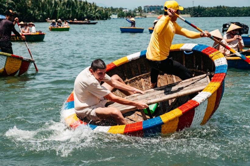 Asia Express ajunge diseară în orașul luminilor: Hoi An, una dintre cele mai spectaculoase destinații din Vietnam 18976742