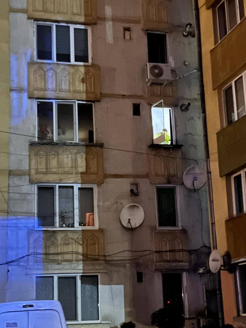 Explozie într-un bloc din Bistrița, de la o acumulare de gaze 18976730
