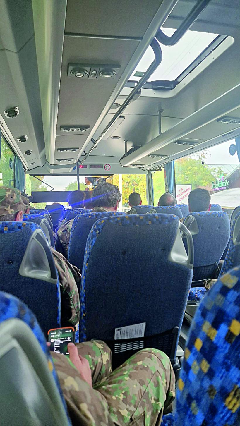 Plutonul boșorogilor: Armata a mobilizat artrite, vezici slăbite, miopii. Plus șprițari 18976794