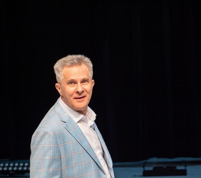 Doru Octavian Dumitru, dus de urgență la spital. Familia: Rugați-vă pentru el