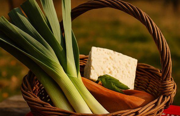 Prazul, leguma oltenească plină de gust, povești și beneficii. Cele mai bune rețete de acasă