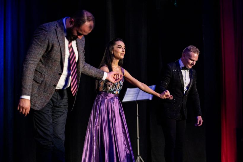  „Valsuri Celebre” – o seară de grație și rafinament muzical cu tenorul Ştefan von Korch şi soprana Daniela Bucşan 18976934