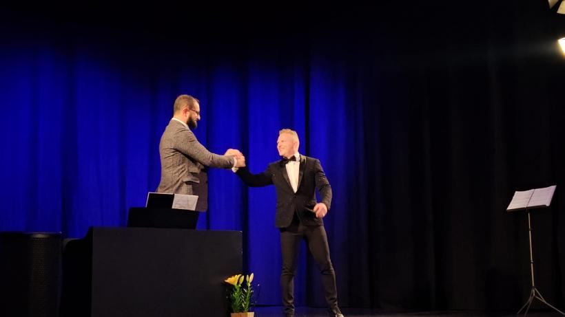  „Valsuri Celebre” – o seară de grație și rafinament muzical cu tenorul Ştefan von Korch şi soprana Daniela Bucşan 18976935