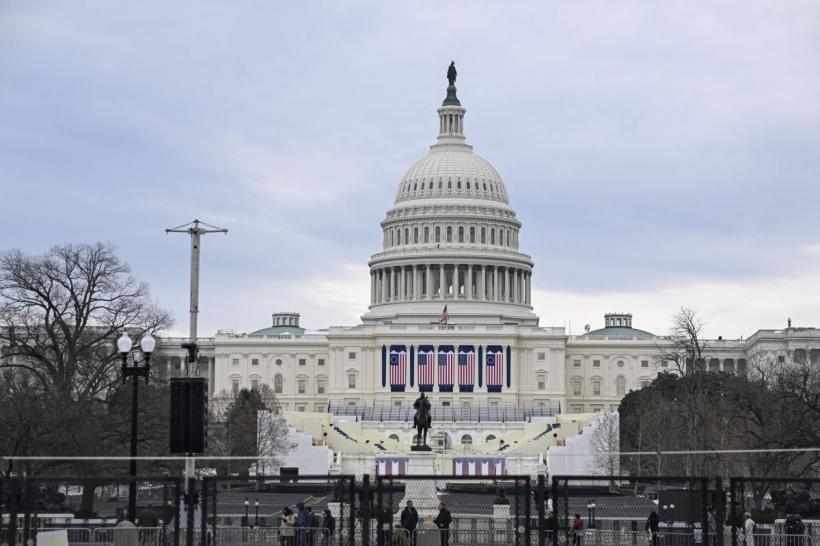 Arizona dă în judecată Congresul SUA, după refuzul lui Mike Johnson de a valida un mandat democrat 18977173