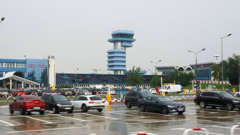 Aeroporturile din București plătesc unei firme controlate de Tiberiu Urdăreanu 4 milioane de euro pentru mentenanța detectoarelor de explozibili