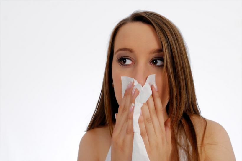 Sângerările nazale: Ce greșeală fac mulți oameni atunci când le curge sânge din nas