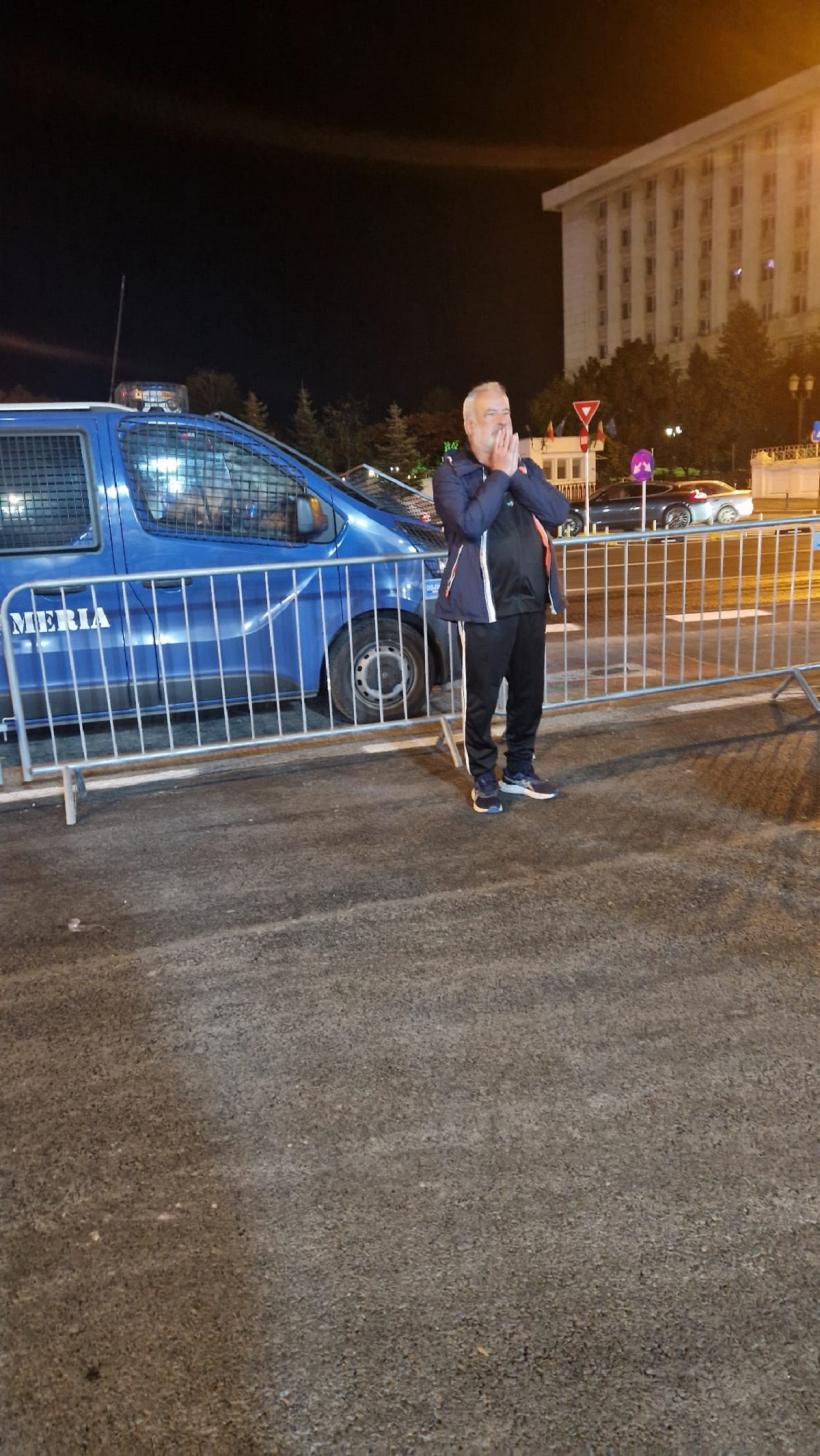 REPORTAJ. Sfințirea Catedralei Mântuirii Neamului: Portrete de chiriași în „casa cea mare a lui Dumnezeu” 18977891