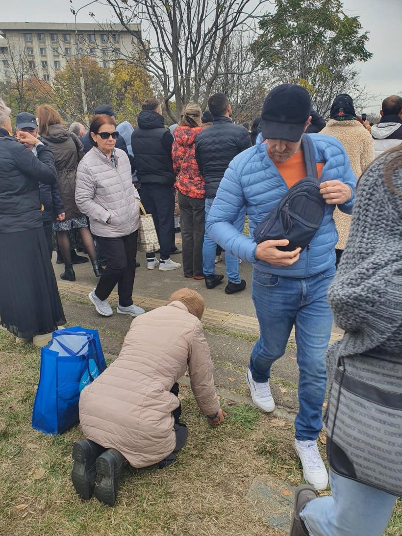 REPORTAJ. Sfințirea Catedralei Mântuirii Neamului: Portrete de chiriași în „casa cea mare a lui Dumnezeu” 18977904