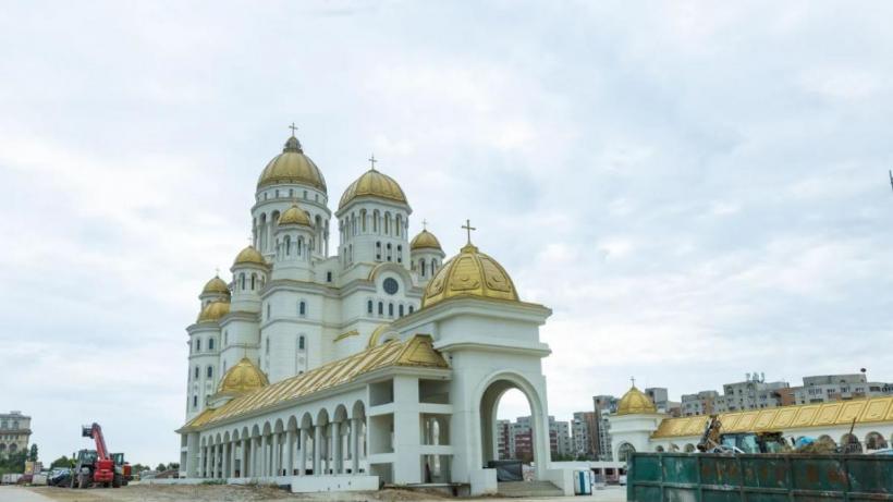 Live. Sfințirea Catedralei Naționale - zi istorică pentru români 18977802