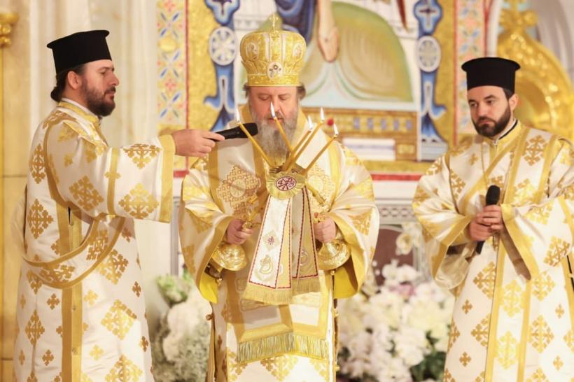 Live. Sfințirea Catedralei Naționale - zi istorică pentru români 18977816