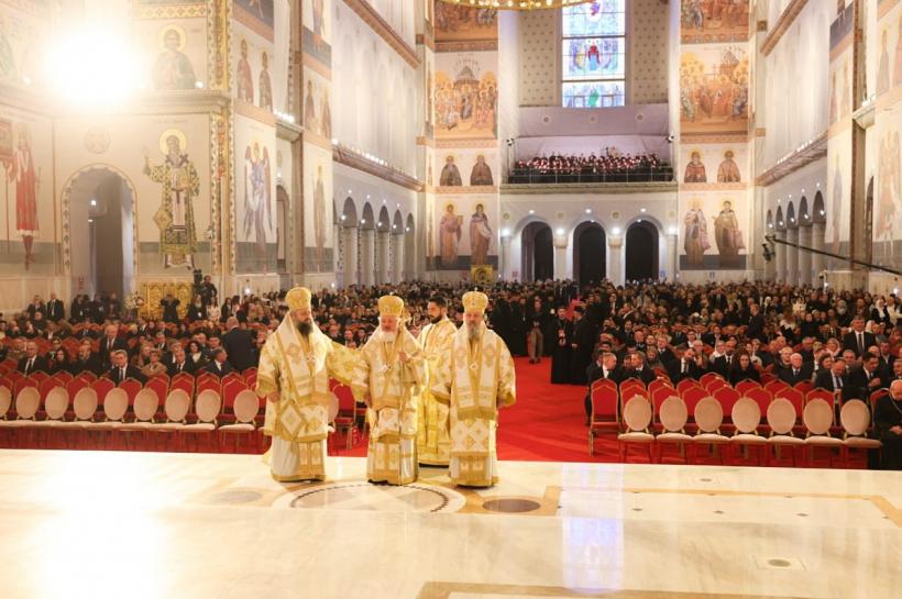 Live. Sfințirea Catedralei Naționale - zi istorică pentru români 18977819