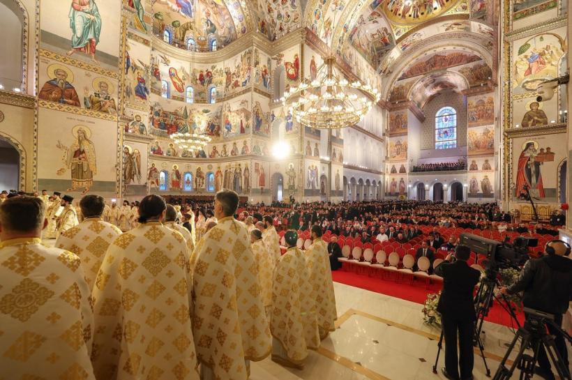 Live. Sfințirea Catedralei Naționale - zi istorică pentru români