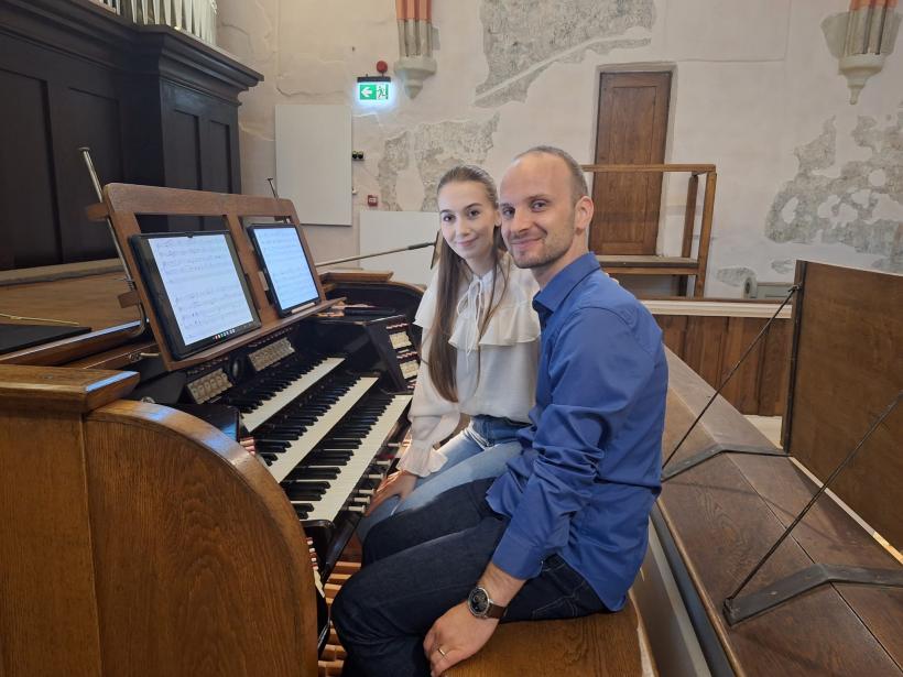Turneul Național Orgile României - Amour ajunge la București. Un concert extraordinar la patru mâini, pe orga Ateneului Român, pe 9 noiembrie, în matineu 18977611
