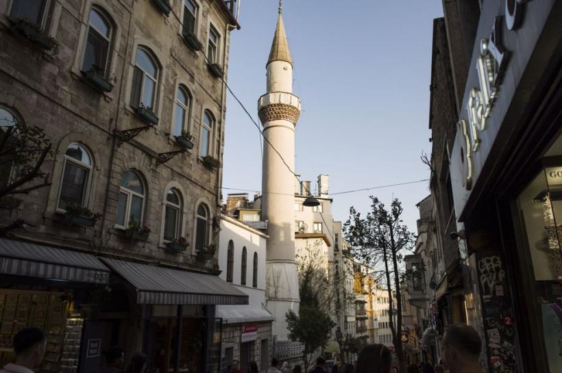 Cutremur de 6 grade în Turcia, resimțit puternic la Istanbul și Izmir