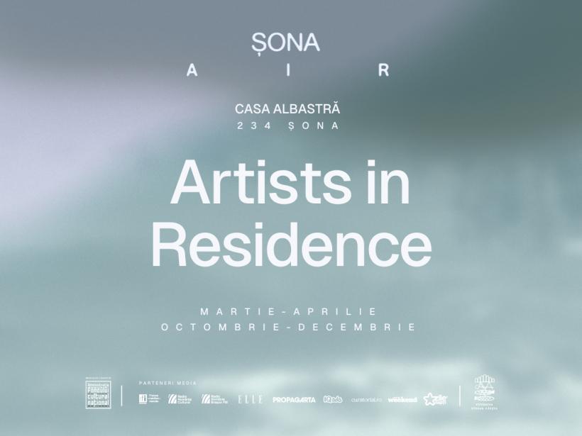 Din Berlin în satul caselor albastre din Făgăraș: trei artiste internaționale în rezidența Șona AIR 2025