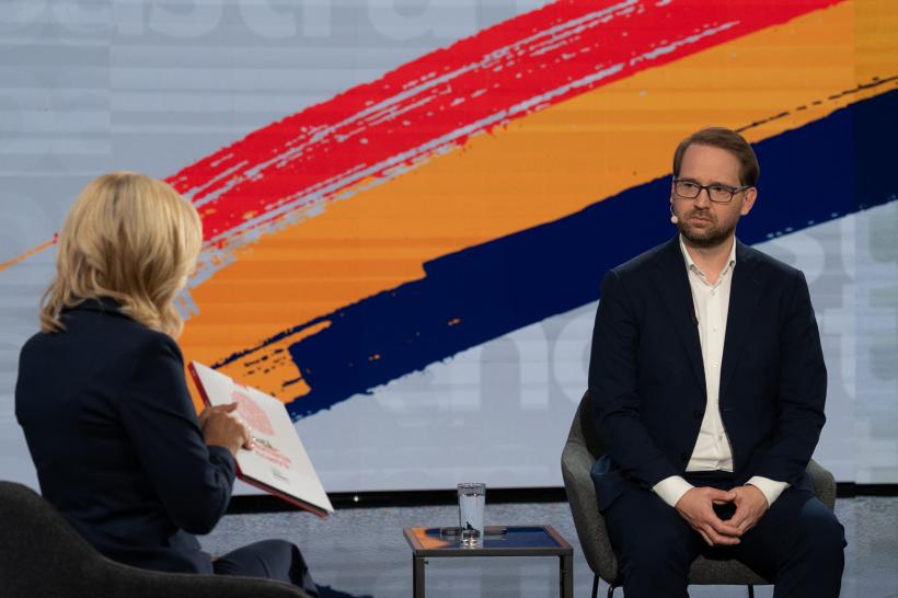 Cine repară încrederea românilor în România? Dominic Fritz, la Observator: „Nu poți reduce un deficit de 10% fără măsuri care dor” 18978601