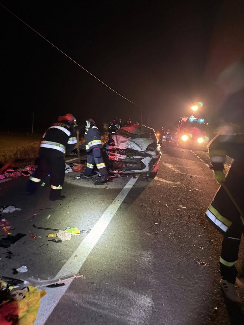 Un copil a murit după ce un autoturism a lovit o căruță condusă de un bărbat beat, în Maramureș 18978877