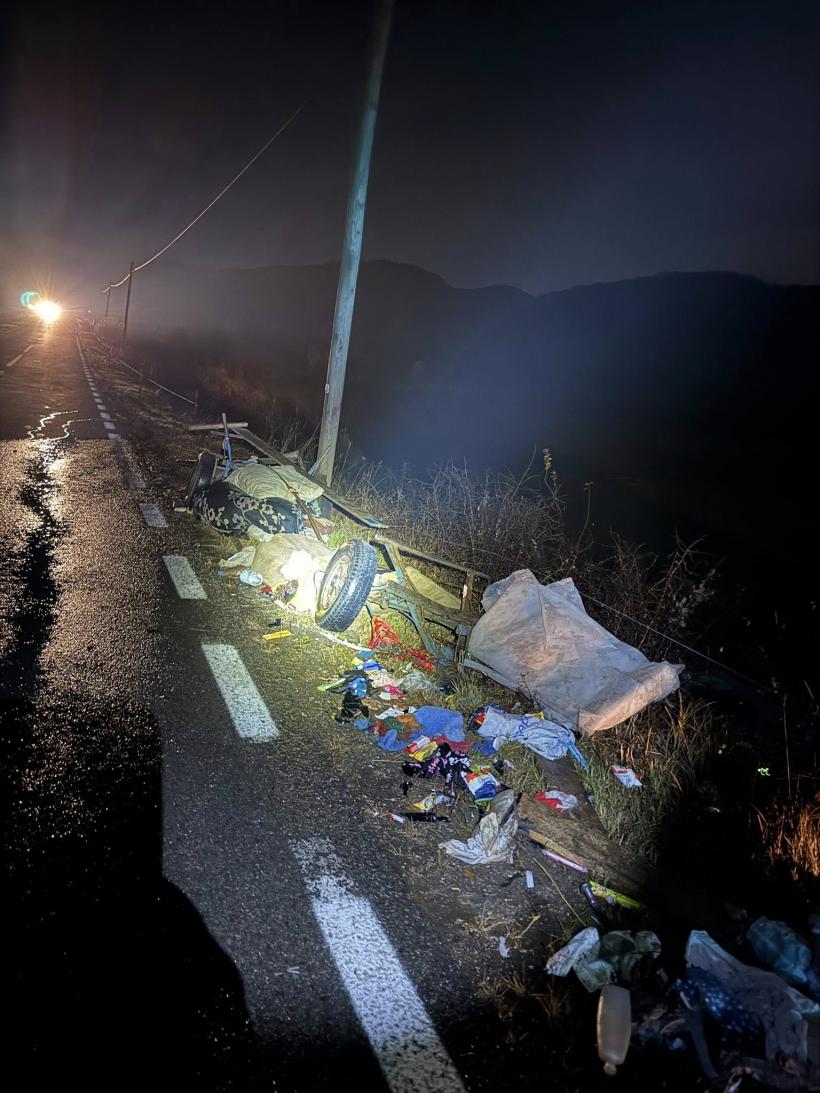 Un copil a murit după ce un autoturism a lovit o căruță condusă de un bărbat beat, în Maramureș
