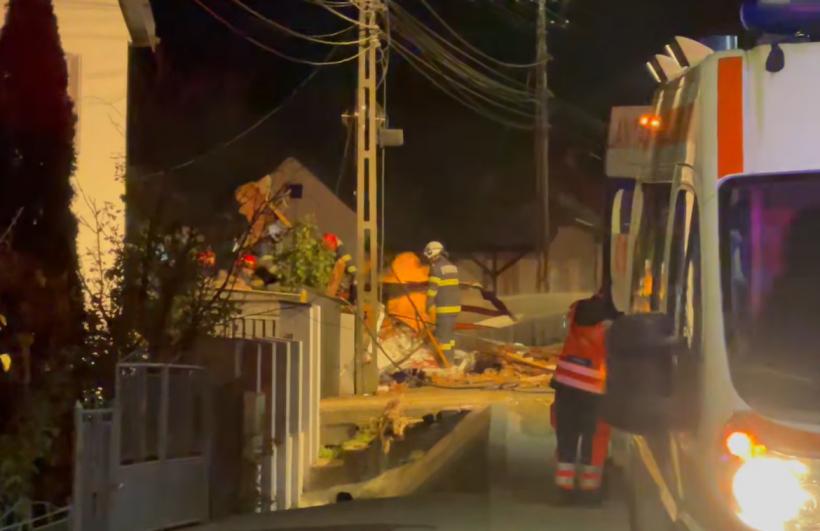 Explozie devastatoare la o casă din Dej: Un bărbat a murit sub dărâmături