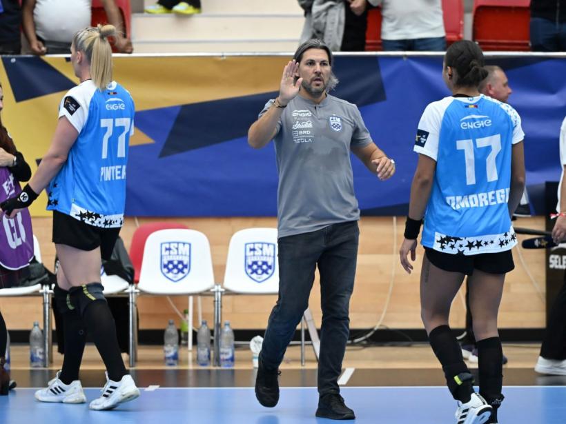 Scandal uriaș la CSM București! Antrenorul Adrian Vasile, dat afară, iar Cristina Vărzaru pleacă din club!