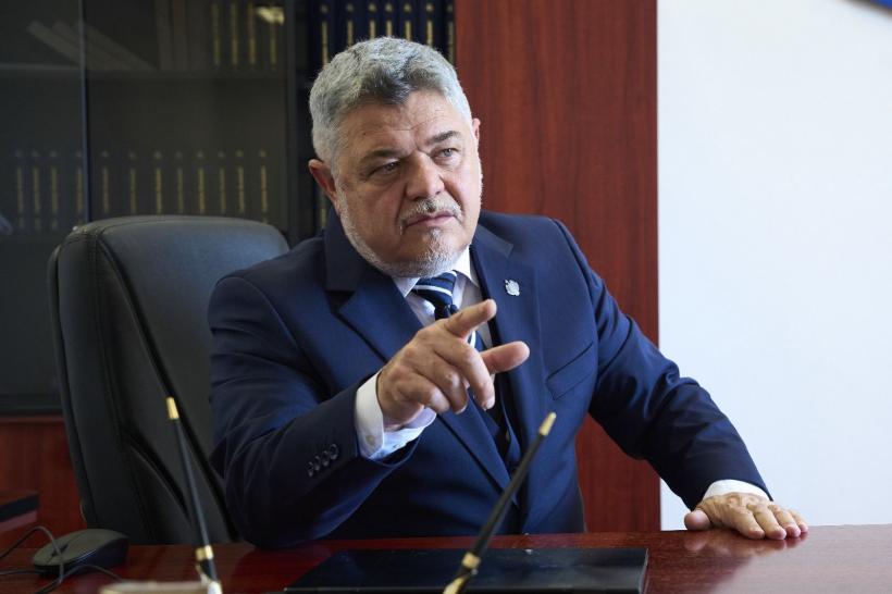 „Petrov”, sprijinit de „suveraniști” cu un proiect de lege care să-i faciliteze accesul mai rapid la beneficiile pierdute în calitate de turnător 18979167