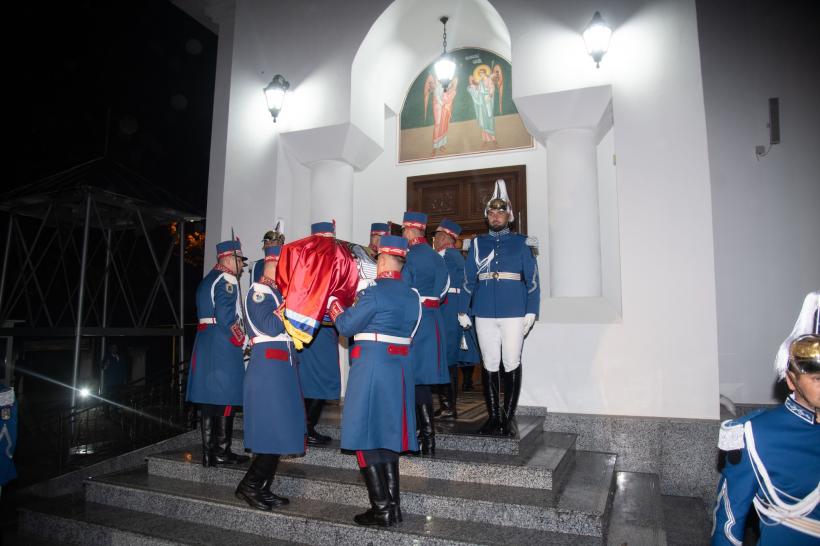 Sicriul cu rămășițele domnitorului Grigore Alexandru Ghyka - depus, duminică, la Cotroceni 18979982