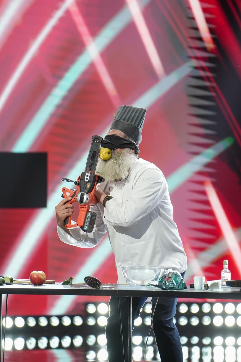 Mamă și fiică intră în competiție directă pe scena The Ticket 18980020